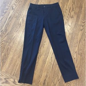 Cabi 3201 Ava Trouser Slim Ankle Fit Ponte Knit like new! Size 6